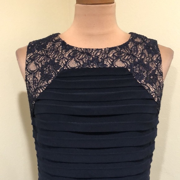 Adrianna Papell Dress Size US 10 Navy Blue Ribbed Floral Lace - Picture 3 of 10